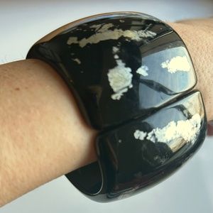 Kenneth Lane Black Lucite Plastic Bangle Bracelet Oval Vintage